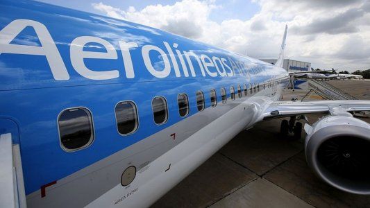 Aerolíneas Argentinas: 5 años de prohibición para volar y denuncia penal para los pasajeros que intenten evadir los controles sanitarios