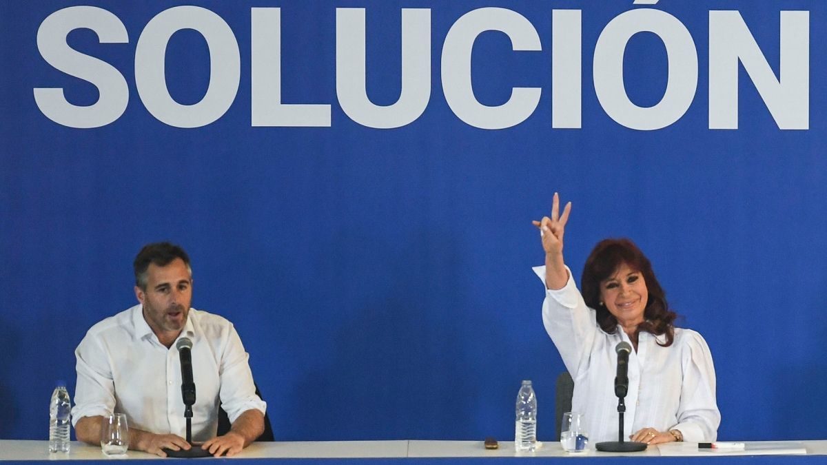 Cristina Kirchner Y Mauricio Macri Buscan Protagonismo Con La Incógnita