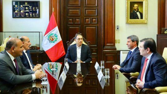 Un encuentro diplomático hizo arder la interna política de La Rioja