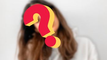 Una famosa contó que arroja usa su menstruación como fertilizante para plantas