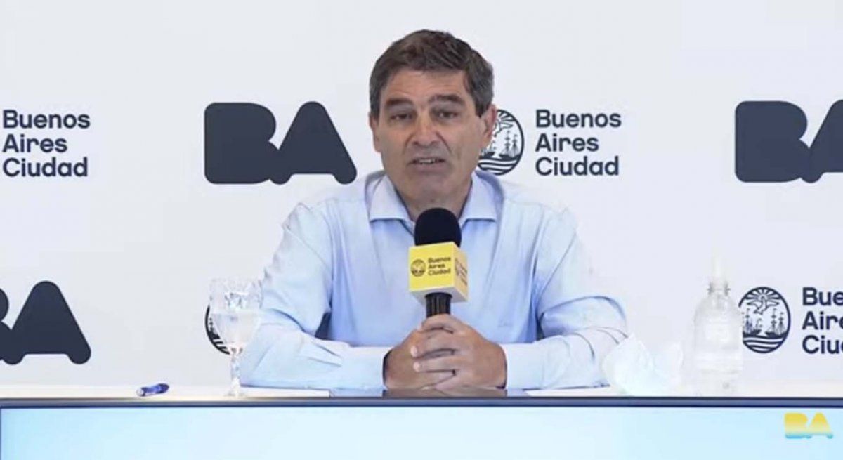 Quirós aclaró que los docentes no serán vacunados antes del comienzo de clases en la Ciudad