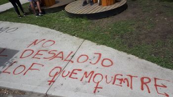 Se agrava el conflicto mapuche: manifestantes tomaron la oficina de turismo de El Bolsón