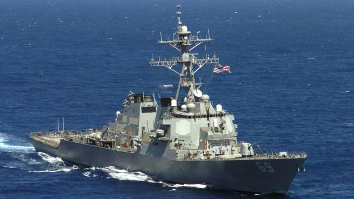 El destructor USS Milius enviado por Estados Unidos a navegar por aguas que China reclama como propias (Foto: Gentileza El Litoral)