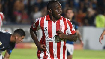 Cuál es la lesión de Edwuin Cetré que encendió las alarmas en Boca y frenó el pase