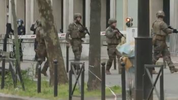 Entró al consulado de Irán y causó pánico en París: la verdad detrás del intruso con explosivos