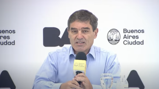 Quirós advirtió que la mayoría de las personas internadas graves por coronavirus son quienes decidieron no vacunarse