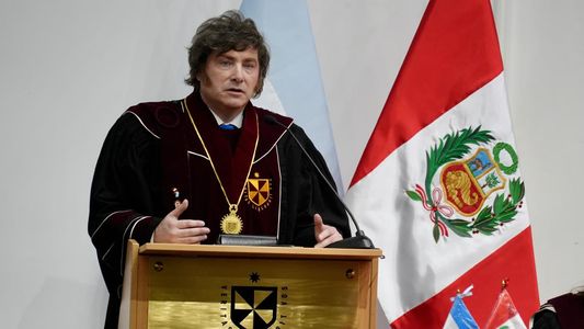 Milei recibió un Doctor Honoris Causa en Perú y destacó el avance de las ideas de la libertad en la región