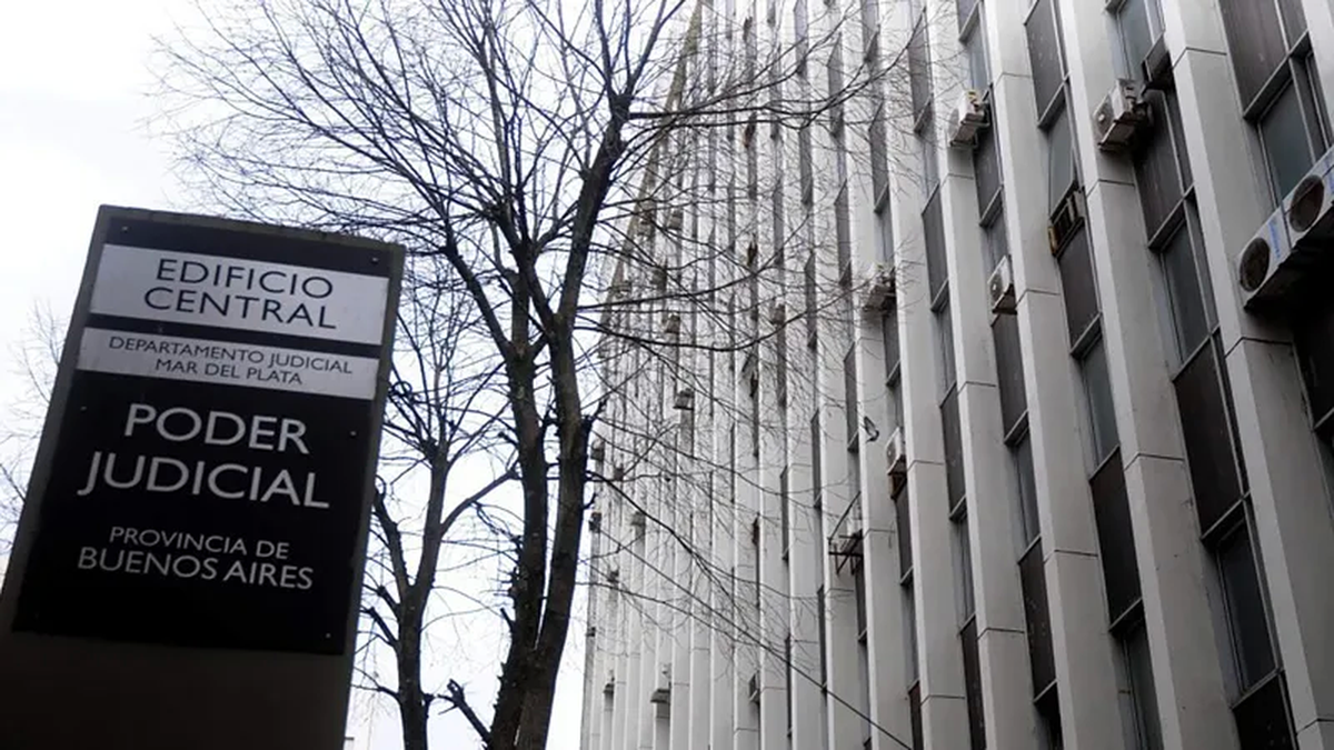 El tribunal marplatense condenó al hombre a 50 años por abusar de sus hijas. (Foto: archivo)