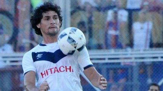 Escrachan a jugador de Vélez Sarsfield con chats hot: pidió sexo oral