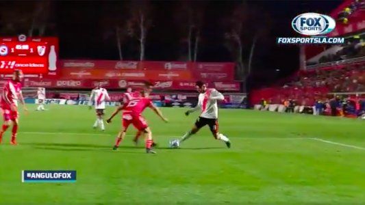 Carrascal jugó apenas 11 minutos, pero dejó huella: primer gol en River y lujo a lo Ronaldinho