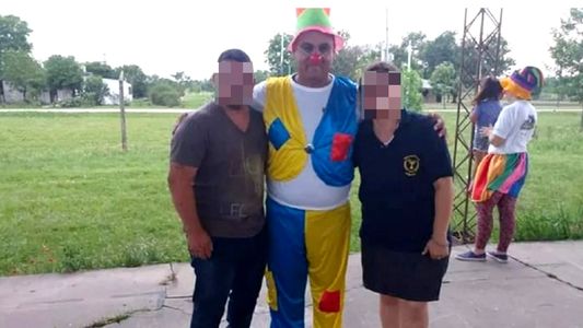 La historia del payaso Moncho: hacía eventos solidarios para chicos y escondía un aberrante fin