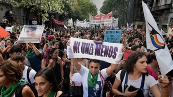 Ni una menos: el reclamo convocó multitudes en distintas ciudades del país