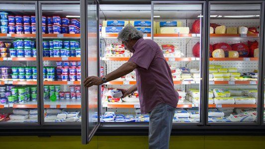 Consumo: el 95% de los argentinos se ajustó al ritmo de la crisis económica
