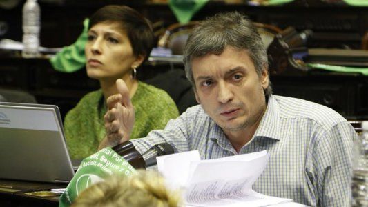 Máximo Kirchner juró como diputado y afirmó: Tenemos la responsabilidad de no defraudar