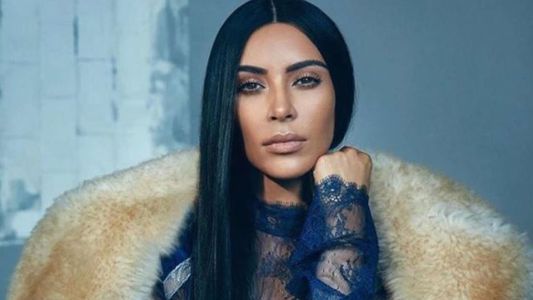 Kim Kardashian pierde todo el glamour en una selfie