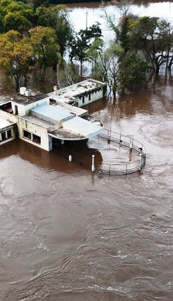 Inundaciones: cuál es la situación en Arrecifes y San Antonio de Areco con los barrios anegados
