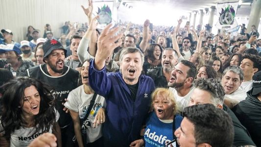 Máximo Kirchner reavivó la interna en el Frente de Todos: El Gobierno tiene que ser con la gente adentro