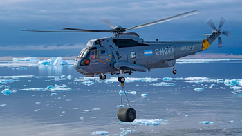 Cómo es el UH-3H Sea King, el helicóptero que planea modernizar la Armada