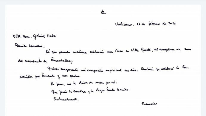 Leyeron una carta del Papa en la misa en honor a Fernando que se realizó en Villa Gesell