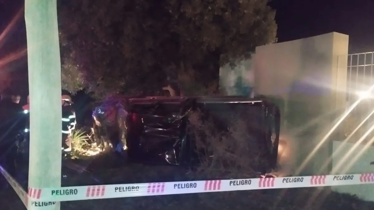 Tragedia en Mendoza: un chico de 14 años se llevó la camioneta del padre