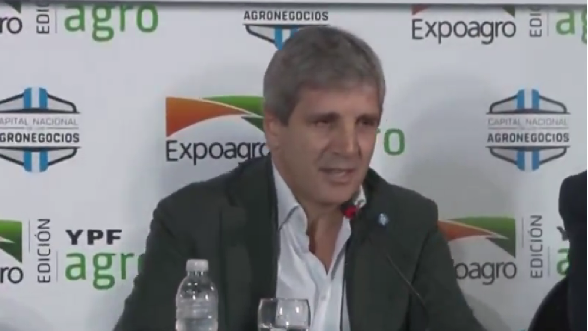 Luis Caputo, anunció que el monto que Argentina le pidió al FMI. Luis Caputo, anunció que el monto que Argentina le pidió al FMI.