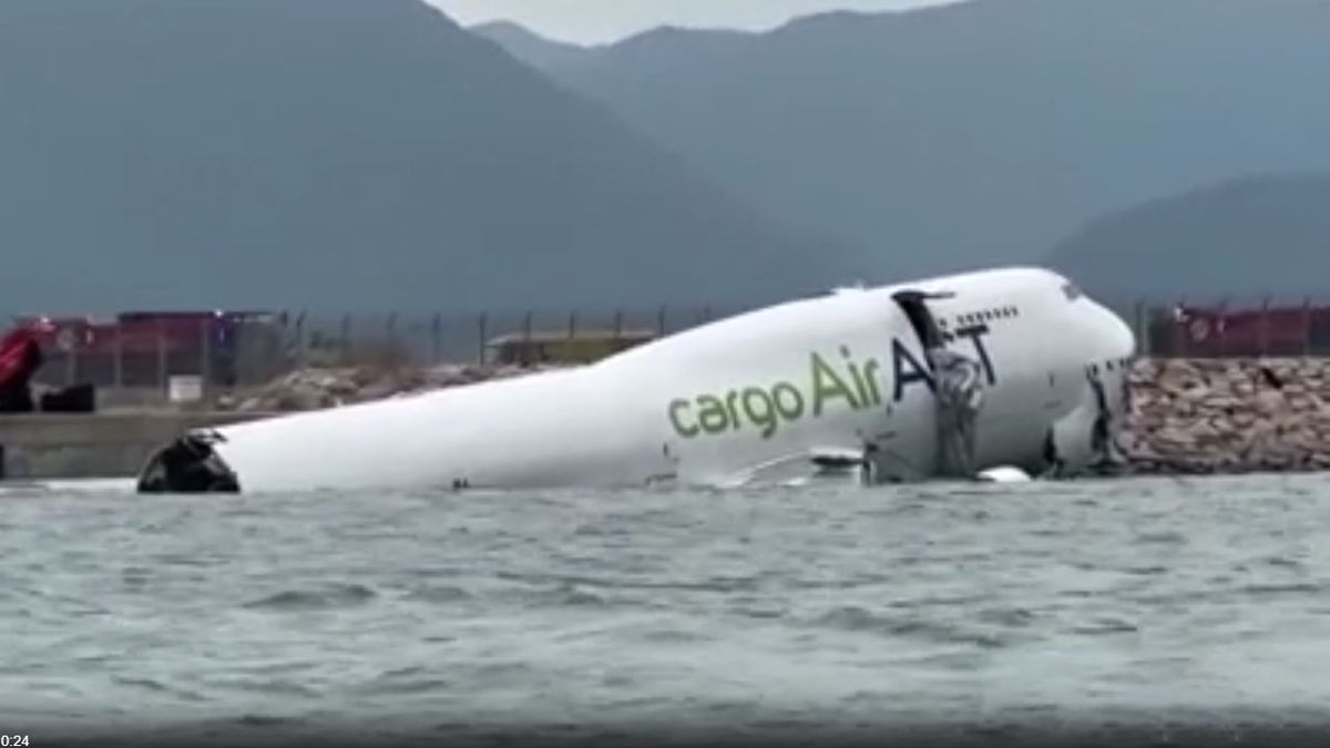 Un avión de carga