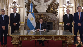 Cadena nacional: quiénes acompañarán a Javier Milei durante su mensaje por el primer aniversario del Gobierno. (Foto: captura) Cadena nacional: quiénes acompañarán a Javier Milei durante su mensaje por el primer aniversario del Gobierno. (Foto: captura)