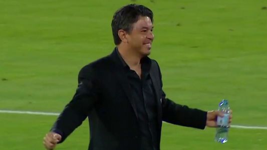 El festejo alocado de Gallardo en el gol de Braian Romero contra Talleres