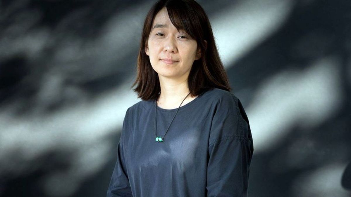 La autora surcoreana Han Kang, quien fue reconocida por el Comit&eacute; del Nobel
