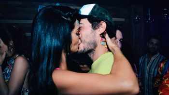 Silvina Escudero celebró su cumple y compartió el apasionado beso con su novio, Federico