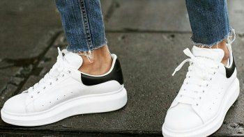 Invertir en zapatillas de hombre: cómo elegir el modelo perfecto
