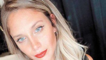 Barbie Vélez: se pasó al bando de las rubias y se puso unas calzas que hicieron explotar las redes