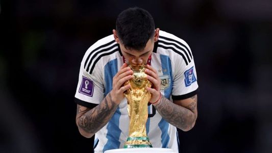 ¡Se lleva en la piel! El tremendo tatuaje del Cuti Romero de la Copa del Mundo