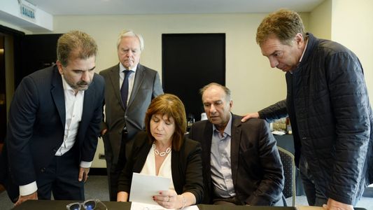 Terminó la cumbre del PRO para bajar tensiones: Hoy los candidatos a presidente son Bullrich, Vidal y Larreta