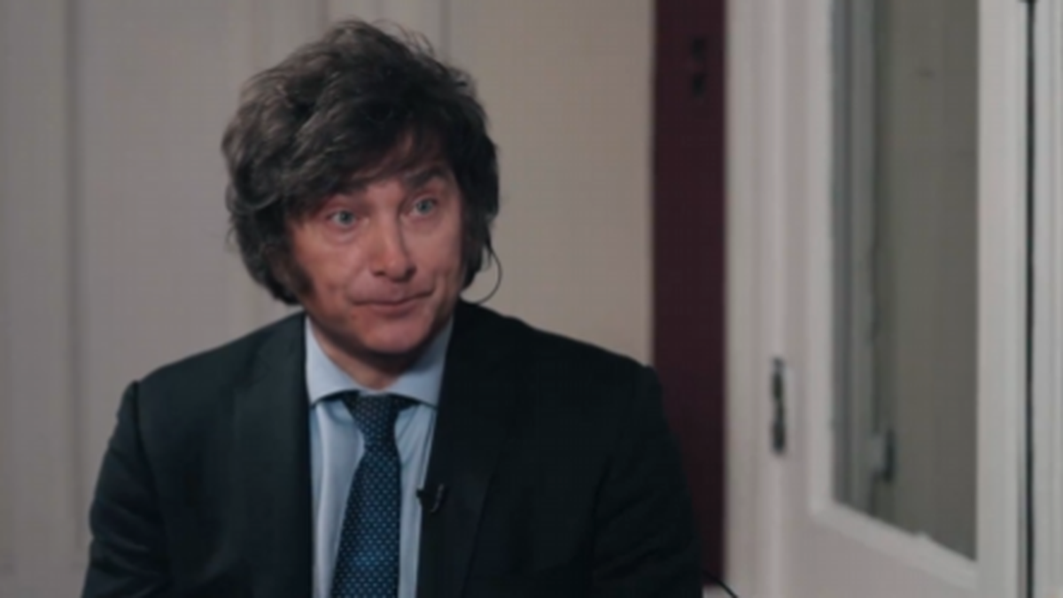 Las entidades bancarias cruzaron a Javier Milei por sus dichos sobre plazos fijos y reclaman responsabilidad