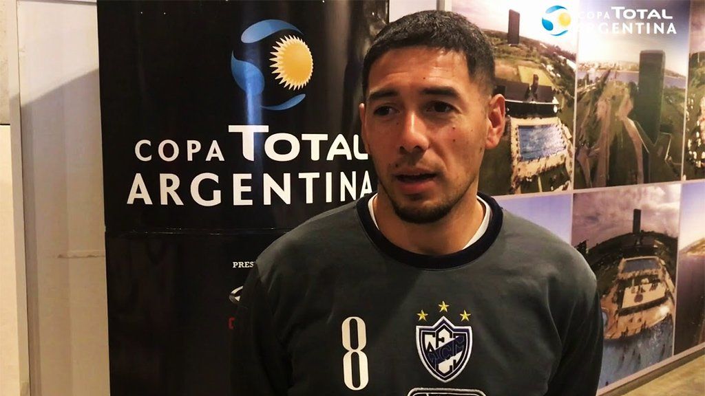 Pablo Jerez consiguió trabajo en una constructora, abandonó el fútbol y podrá tratar a su hija