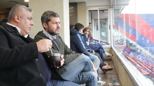 Guiño entre Tapia y Lammens: vieron juntos el amistoso entre San Lorenzo y Barracas Central