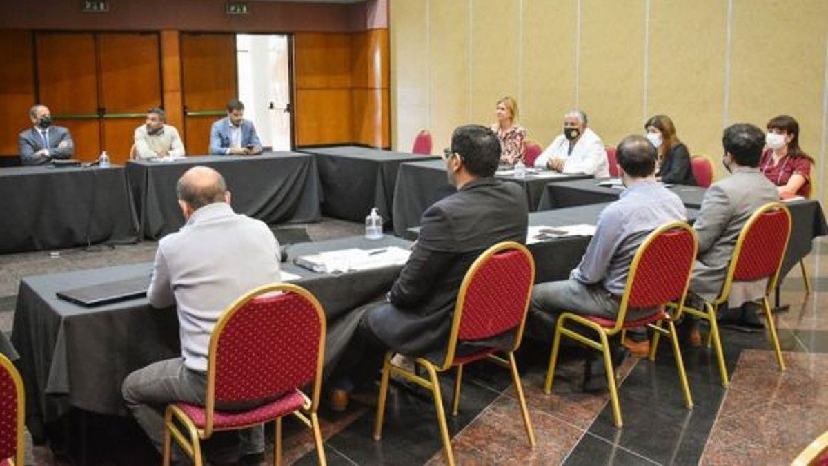 El gobierno de Salta tomó la decisión con el aval del Comité Operativo de Emergencias de eliminar la obligatoriedad del uso del barbijo ante la baja cifra de contagios. (Foto: Gobierno de Salta) 