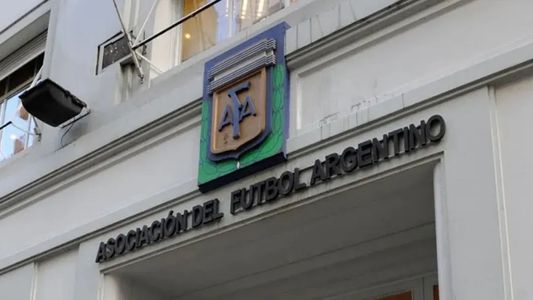 La Justicia falló contra los artículos del DNU que permitían a los clubes convertirse en Sociedades Anónimas