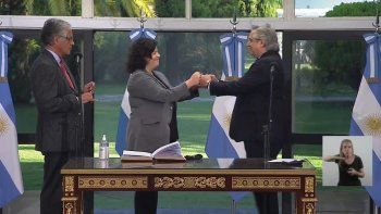 El Gobierno publicará la lista completa de los vacunados vip