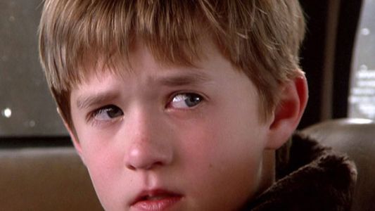 El chico de Sexto Sentido está irreconocible