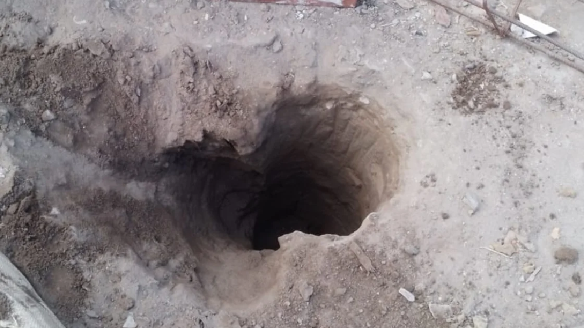 Un nene de 3 años se salvó de milagro al caer en un pozo ciego. (Foto: La Nueva)