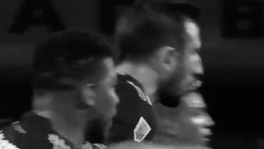 Boca, en llamas: Izquierdoz increpó a Fabra y el colombiano le pegó un cachetazo al capitán