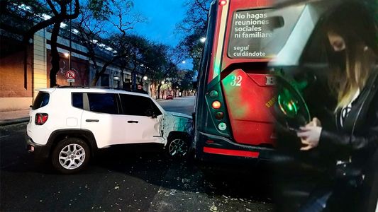Romina Malaspina chocó contra un colectivo y quiso escapar