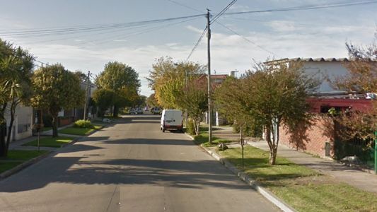 Brutal robo en Mar del Plata: golpearon y desvalijaron a dos jubilados con el cuento de la pelota