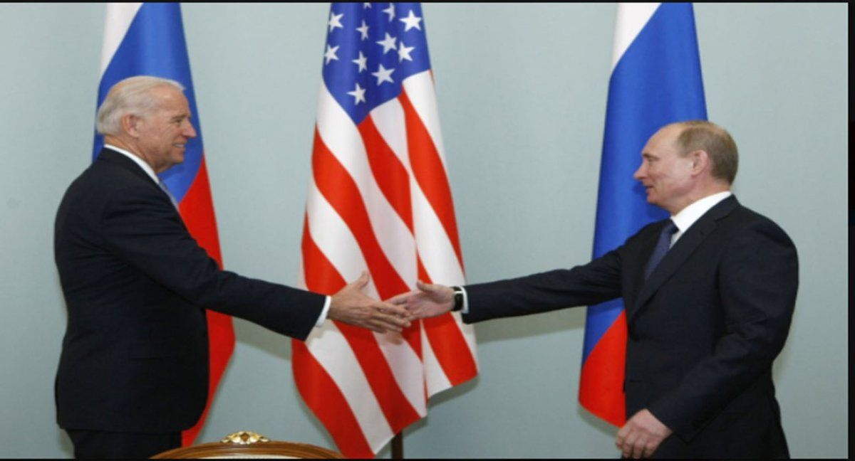 Joe Biden propuso una combre presencial a Vladimir Putin (Foto: AP)