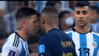 Enzo Fernández no se achicó y demostró su personalidad ante Mbappé en la final del Mundial de Qatar. (Foto: Captura) Enzo Fernández no se achicó y demostró su personalidad ante Mbappé en la final del Mundial de Qatar. (Foto: Captura)
