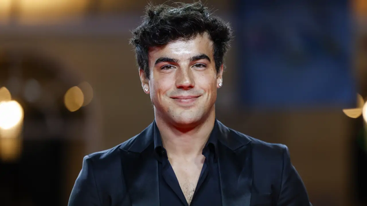 Óscar Casas brilla en la película española que emociona en Netflix