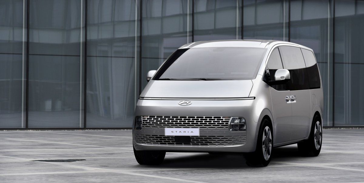 El aspecto general del Hyundai Staria está basado en el concepto “de dentro a fuera”