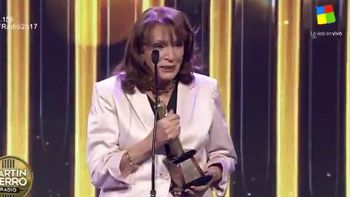 magdalena ruiz guinazu tambien fue reconocida por su trayectoria en radio